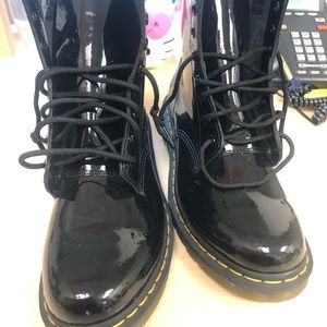 Dr.Martens combat boots